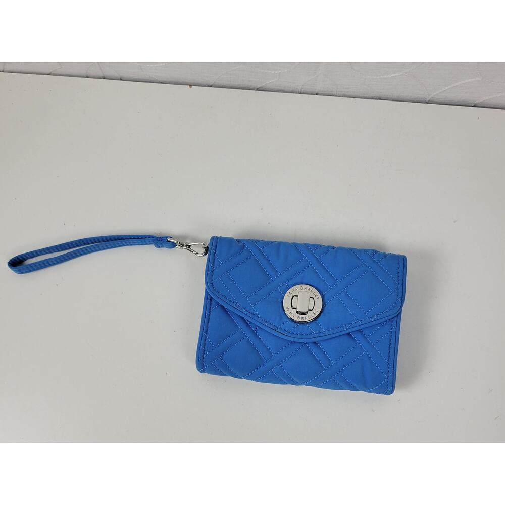 Vera Bradley Glenna Womens Wristlet Clutch Purse Wallet Sky Blue Turnlock